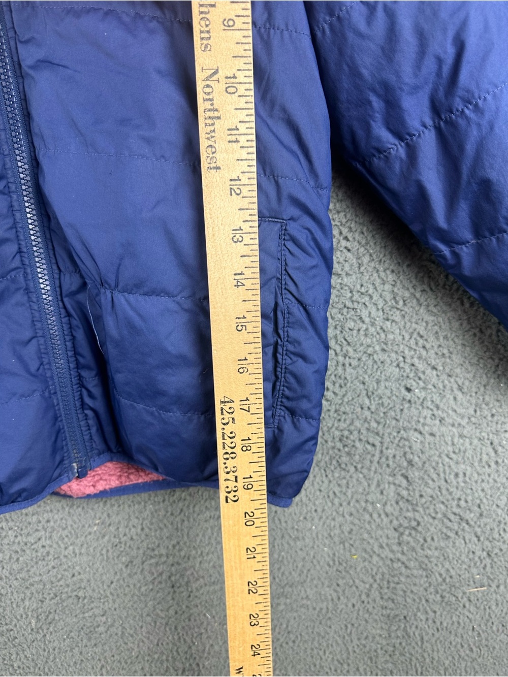 Patagonia Kids Reversible Hooded Puffer Jacket Blue Pink Fleece Lining Coat S - Picture 4 of 5